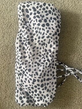 SHEIN White and Black Dalmatian Print Strapless Bikini Top